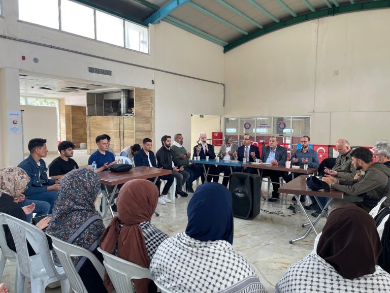 Rektör Prof. Dr. Alptekin Yasım, “KSÜ Gazze Nöbeti”ni Ziyaret Etti