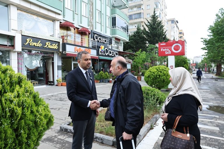 Başkan Toptaş, park ve yeşil alanlardaki çalışmaları yerinde inceledi