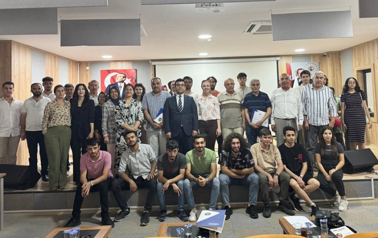 Türk Şiirinin Büyük Ustası Abdurrahim Karakoç İstiklal Üniversitesi’nde Anıldı