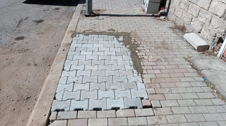 Başkan Akpınar: “Kilit Parke Tamir Çalışmalarımız Hız Kesmeden Devam Ediyor”