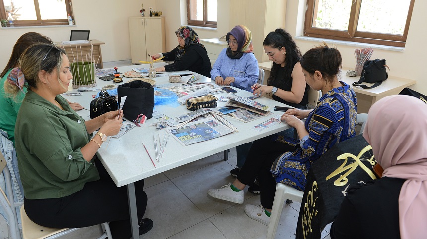 Kadınlar Büyükşehir’in Kurslarında Meslek Ediniyor, Aile Ekonomisine Katkı Sağlıyor