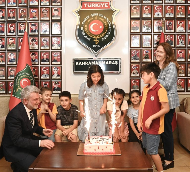 Başkan Görgel’den Şehit Kızına Doğum Günü Sürprizi