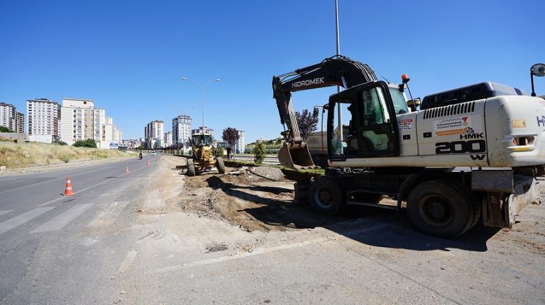 Akıllı Kavşakla Turgut Özal Bulvarı’nda Trafik Akışı Düzenleniyor