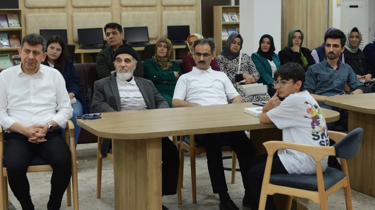 Vakkasoğlu; “Bize Yazma ve Konuşma Cesaretini Necip Fazıl Vermiştir”