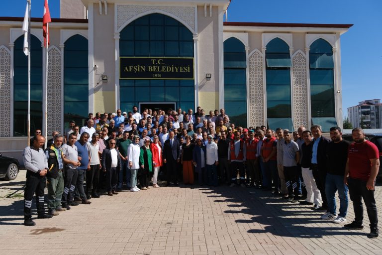 Başkan Kıraç Belediye Personelleri İle Toplantı Yaptı