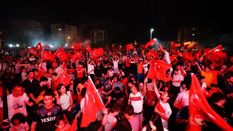 Yaşattığın Gurur İçin Teşekkürler Milli Takım