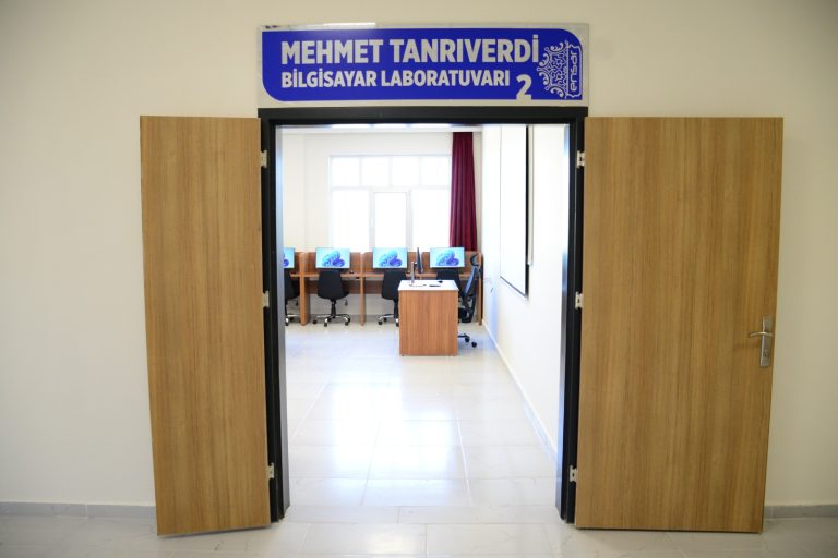 Hayırsever İş İnsanından KSÜ’ye Anlamlı Bağış