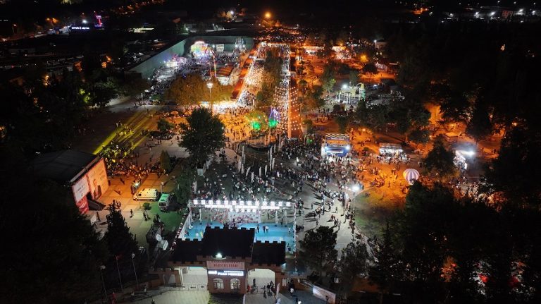 Geleneksel Ağustos Fuarı’na Rekor Katılım; İlk 3 Günde 150 Bin Ziyaretçi