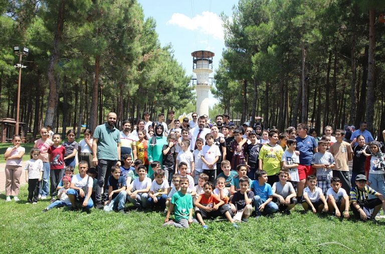 Dulkadiroğlu’nda Gençler Değerler Eğitimi Yaz Okulu’nu Coşkuyla Tamamladı