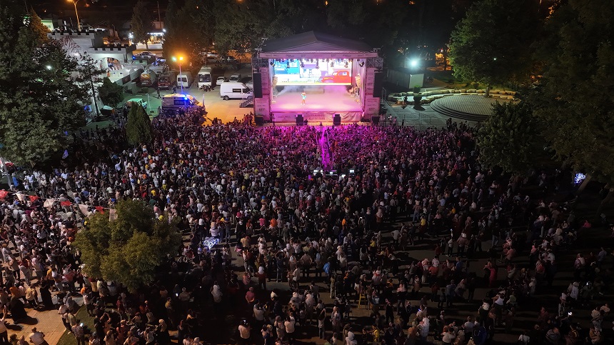 Minikler Fuarda Rafadan Tayfa ile Eğlenceye Doydu