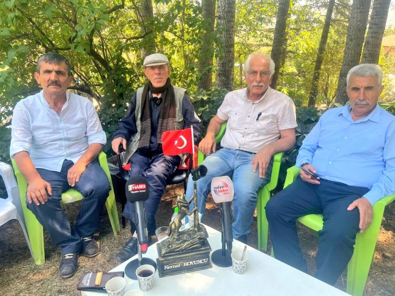 Taşmedreseliler Kemal Koyuncu’ya Geçmiş Olsun Ziyaretinde Bulundu