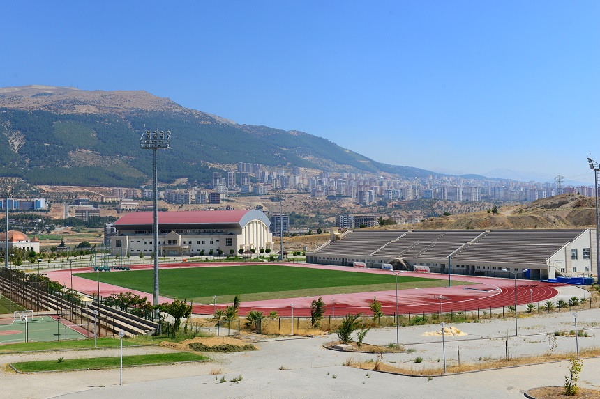 KSÜ Stadı, Profesyonel Müsabakalar İçin Yenileniyor