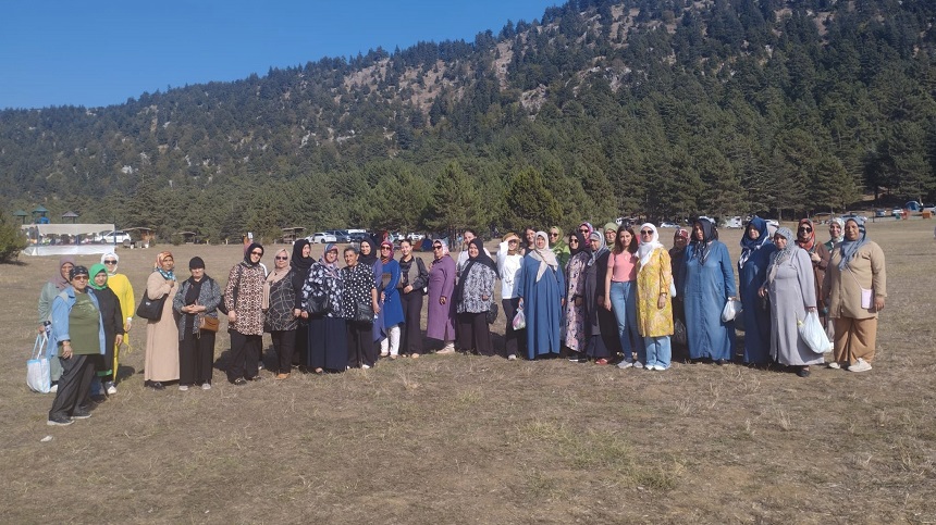 Büyükşehir’in Kadınlara Yönelik Doğa Gezileri Devam Ediyor