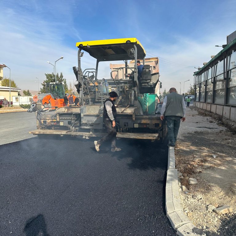 Büyükşehir’den Afşin’e 35 Milyon TL’lik Yol Yatırımı