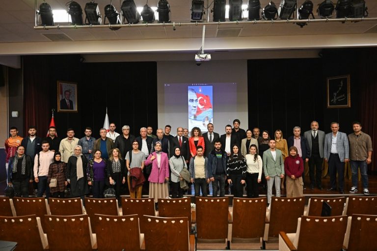 KSÜ’de “Tarihsel Süreçte Cumhuriyet ve Atatürk’ün Cumhuriyet İdeali” Konulu Konferans Düzenlendi