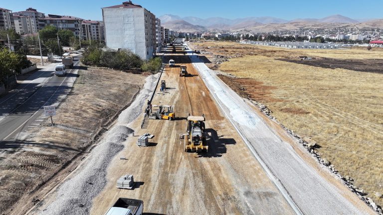 Büyükşehir, Afşin’de Arterleri 35 Milyon TL’lik Yatırımla Yeniliyor