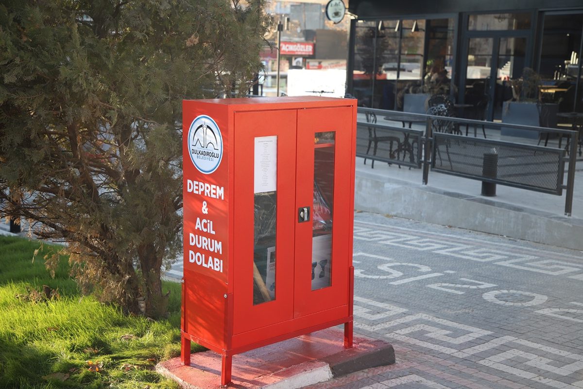 Dulkadiroğlu’nda Güvenli Yarınlar İçin Acil Durum Dolapları Kuruyoruz