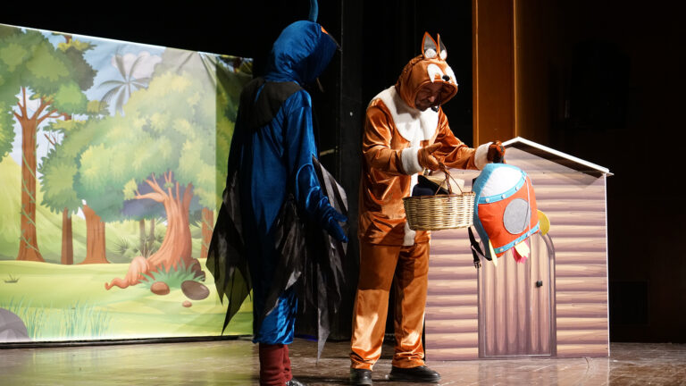 Çocuklar Yarıyıl Tatilini Eğlenceli bir Gösteriyle Noktaladı