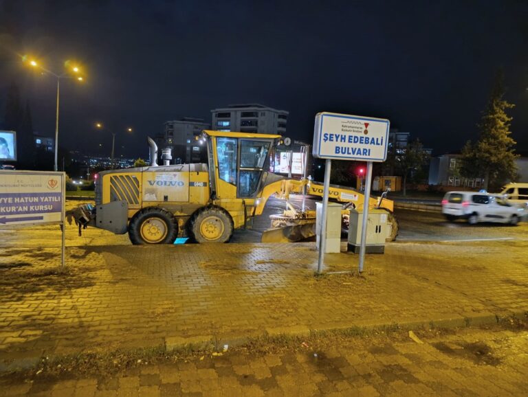 Büyükşehir’den Kar Yağışına Karşı Etkin Müdahale; Yüzlerce Araç ve Personel Sahada