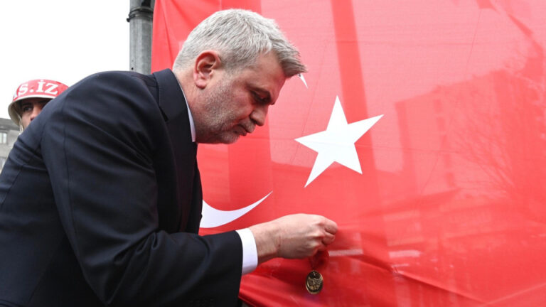 Görgel: “Ecdadımızın Kutlu Mücadelesi İstiklal Madalyası ile Taçlanmıştır”