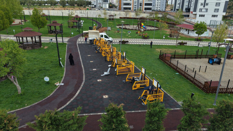 Doğayla İç İçe Bir Yaz İçin Büyükşehir’den Yeşil Alanlarda Estetik Dokunuş