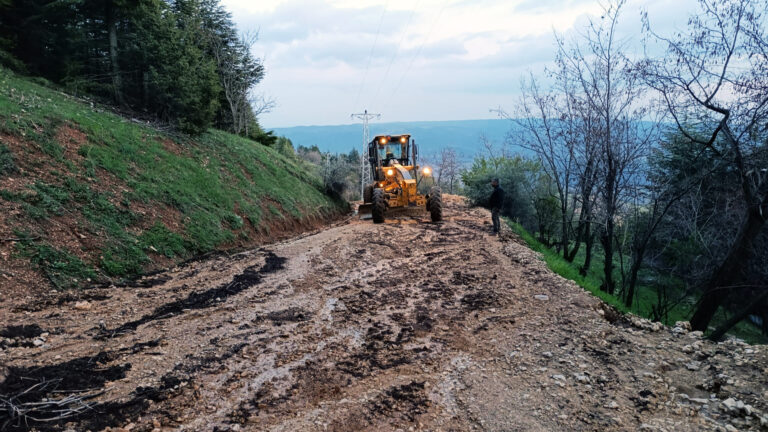 Büyükşehir, Dulkadiroğlu Kırsalında Yağışın Getirdiği Olumsuzlukları Ortadan Kaldırıyor