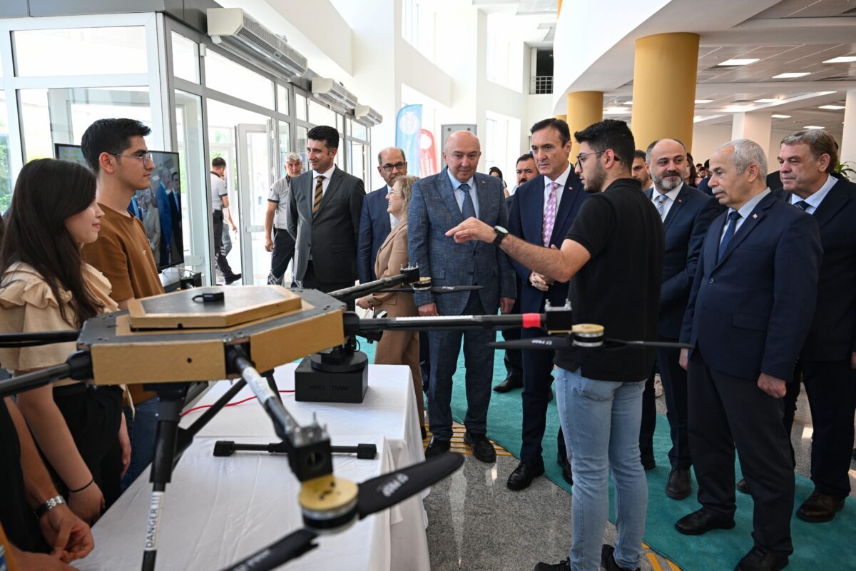 Savunma Sanayiinin Kalbi KSÜ’de Atıyor: Türk Silahlı Kuvvetlerini Güçlendirme Vakfı Tanıtım Programı Düzenlendi
