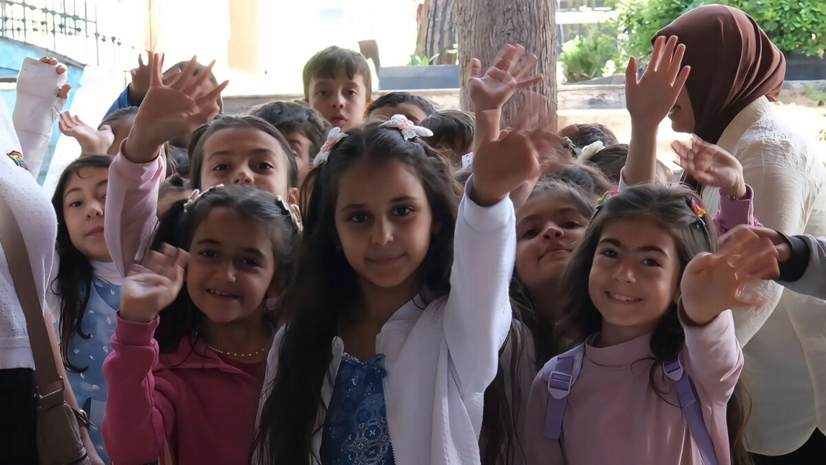 Onikişubat Belediyesi’nden kırsaldaki 1500 öğrenciye sinema hediyesi