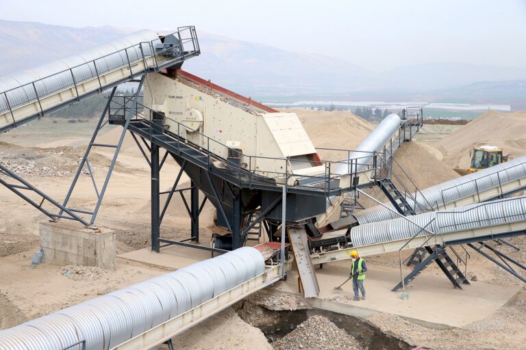 Büyükşehir’in Ayrıştırma Tesisi, Türkiye’de Yerel Yönetimlere Örnek Oluyor