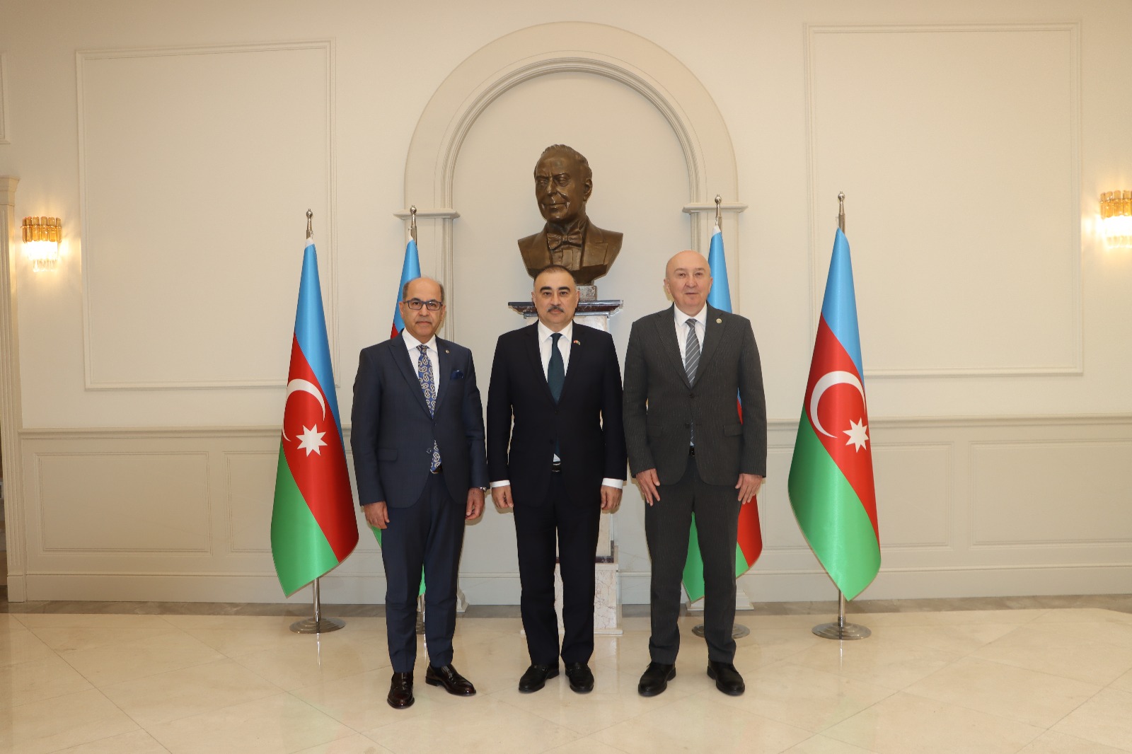 KSÜ Rektörü Yasım’dan Azerbaycan Büyükelçisi Memmedov’a Ziyaret