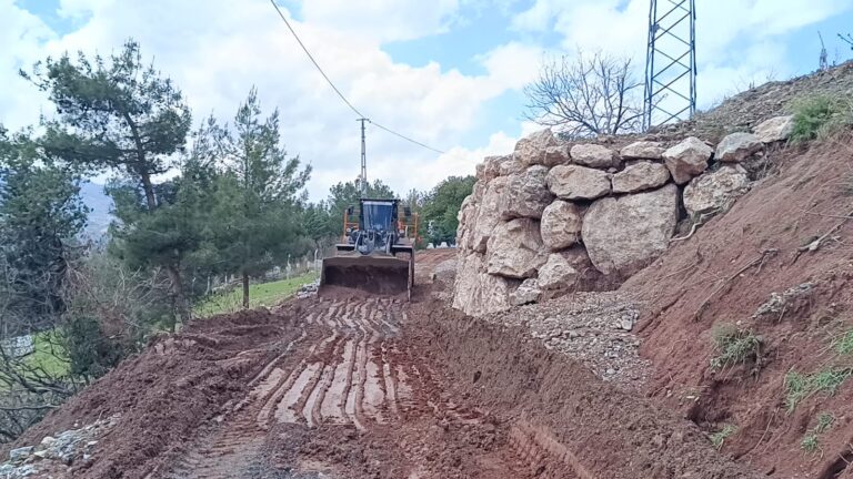 Dulkadiroğlu’nda Sel Seferberliği: Belediye Ekipleri Gece Gündüz Sahada!