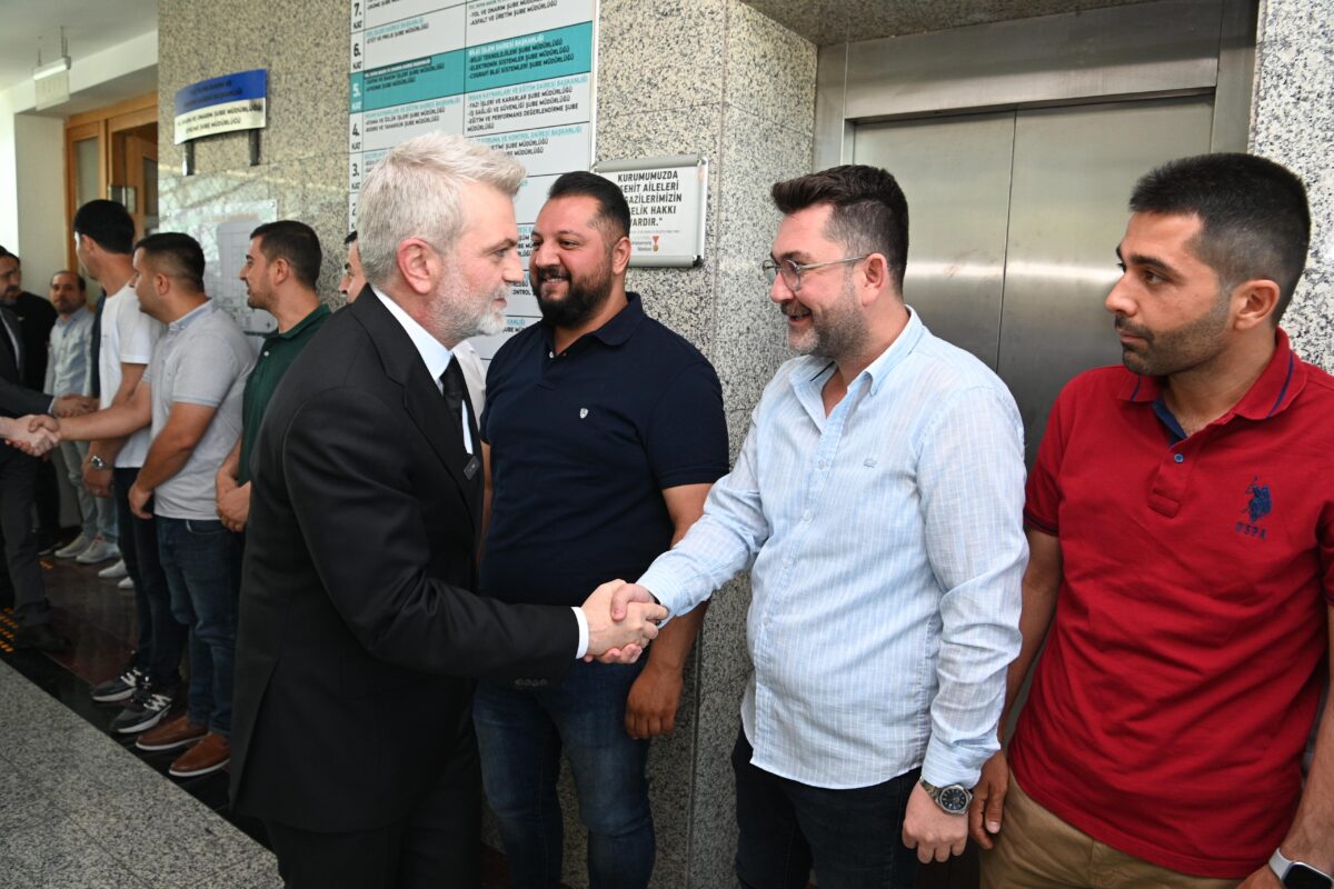 Başkan Görgel, Belediye Çalışanlarının Bayramını Tebrik Etti