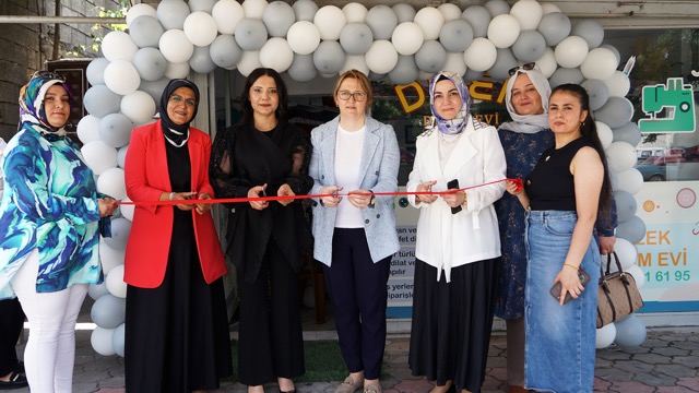 Kadın Girişimciliğine Büyükşehir Eli… Büyükşehir’den Eğitim Aldı Girişimci Oldu