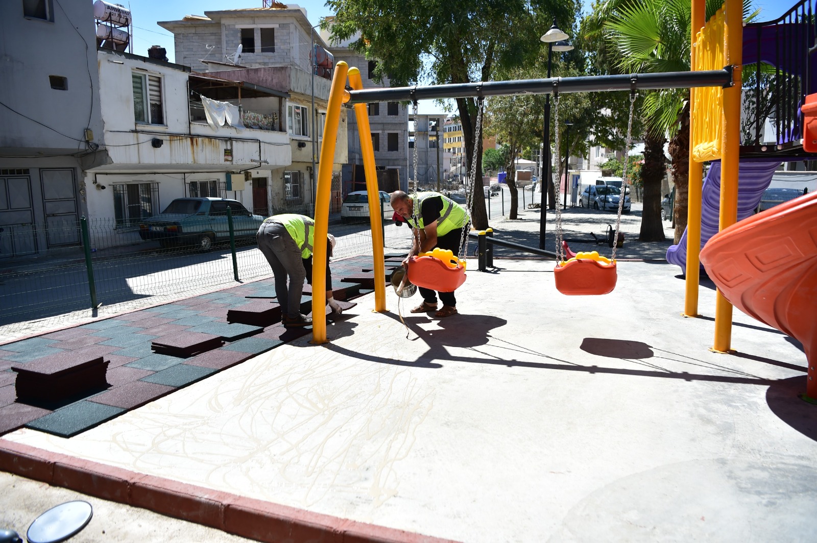 Dulkadiroğlu Belediyesi’nden Çocuklarımıza Güvenli Oyun Alanları