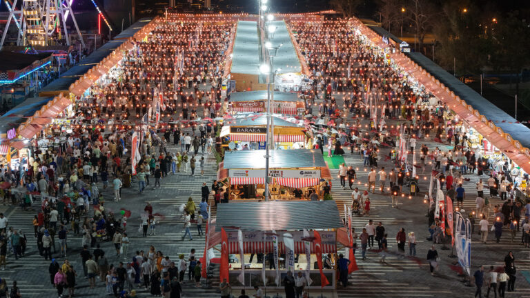 Ağustos Fuarı 6. Gününde de Coşku ve Hatıralarla Dolu Anlara Sahne Oldu