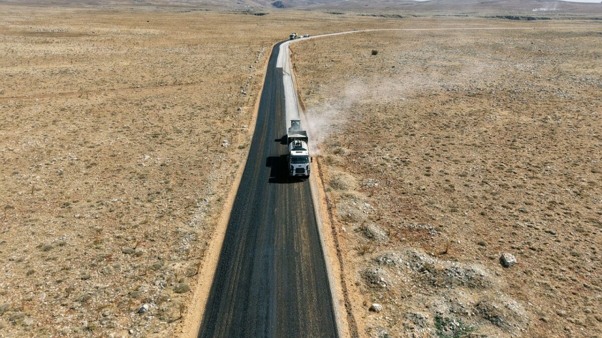 Büyükşehir’den Afşin’e 200 Milyonluk Yol Yatırımı