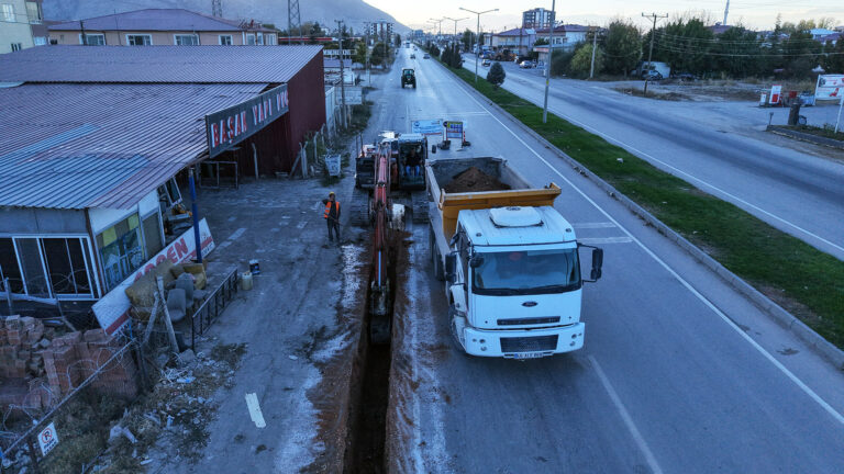 KASKİ Elbistan’da 2 Mahallenin Daha İçmesuyu Sorununu Çözüme Kavuşturuyor