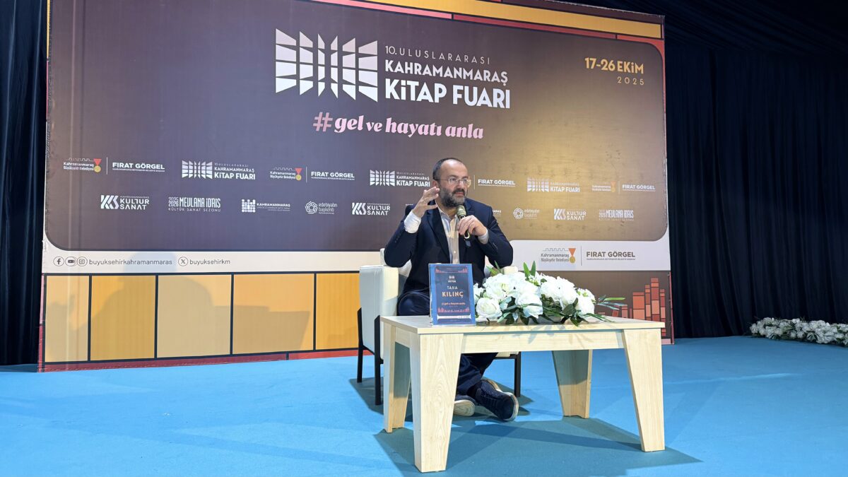 Kitap Fuarı, Son Gününde Taha Kılınç Söyleşisiyle Devam Etti