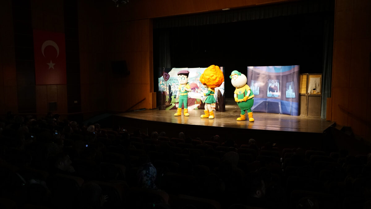 TRT Çocuk’un Sevilen Programı “Z Takımı” Miniklerle Buluştu