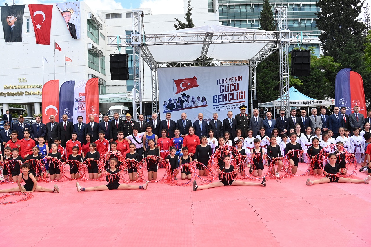 Atatürk’ü Anma, Gençlik ve Spor Bayramı, Milli İrade Meydanı’nda Coşkuyla Kutlandı