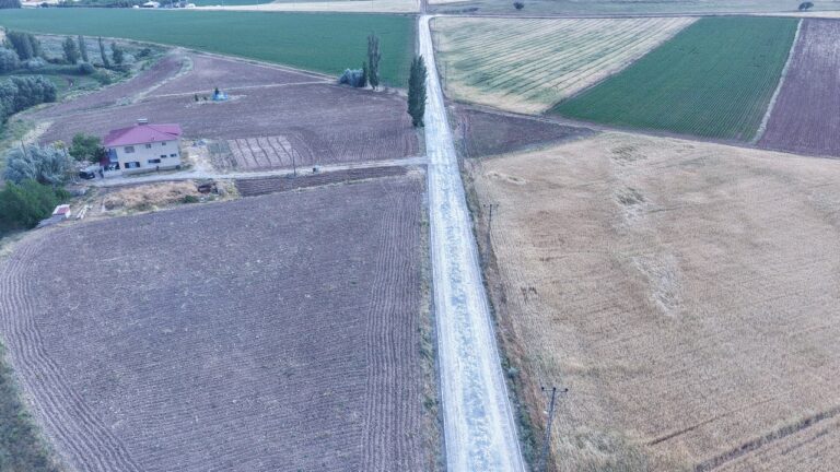 Afşin’in Kırsal İnci Mahallesi’nin Yolları Büyükşehir ile Yenilendi