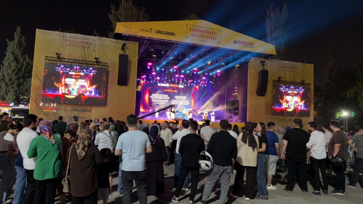 Ağustos Fuarı’nda Dokuzuncu Gün de Dolu Dolu Geçti