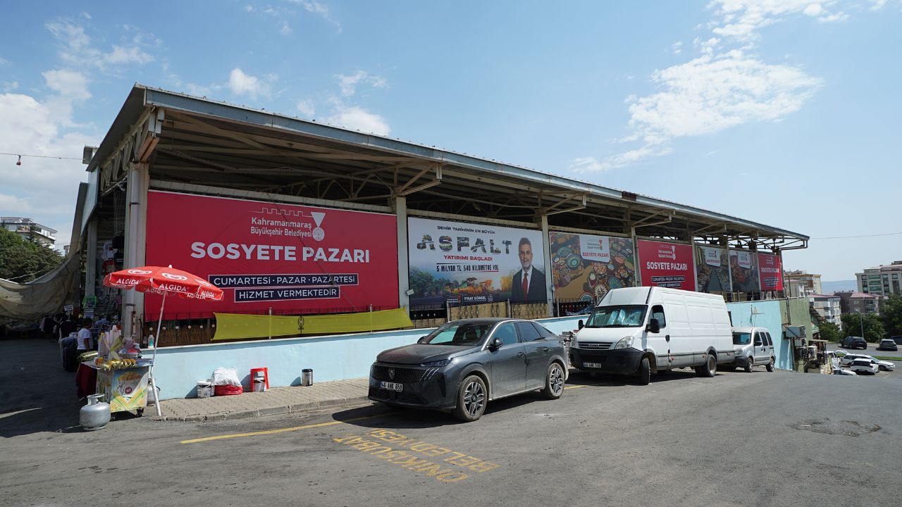 Sosyete Pazarı Yeni Yerinde Hizmet Vermeye Başladı