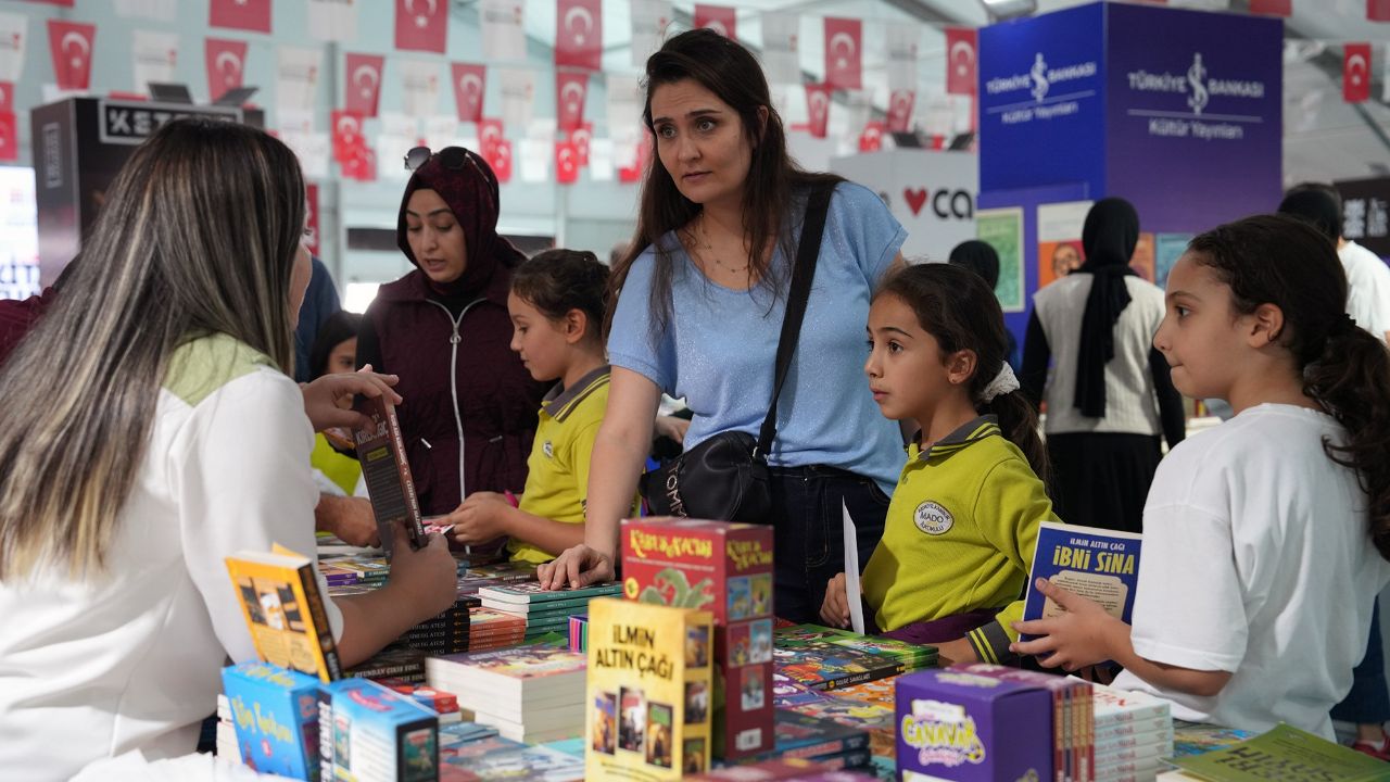 Okuma Alışkanlığı Anadolu’nun En Büyük Kitap Fuarı’nda Güçleniyor