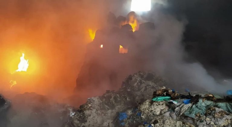 Kahramanmaraş’ta pamuk deposunda yangın