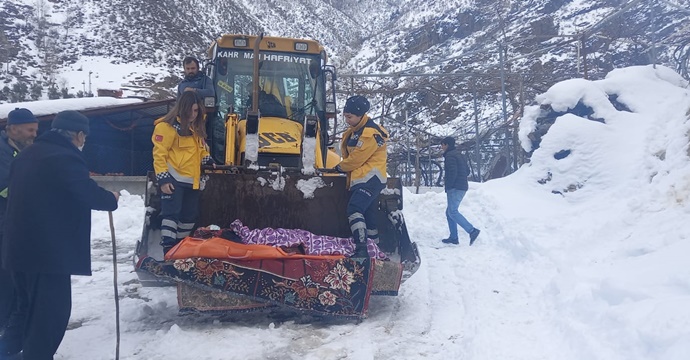 Onikişubat Belediyesi 300 personeliyle sahada