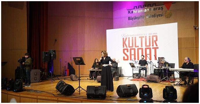 Kahramanmaraş’ta Azerin Sevenleriyle buluştu