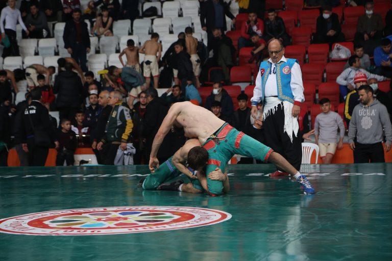 Şalvar Güreşi Dünya Şampiyonası Kahramanmaraş’ta başladı