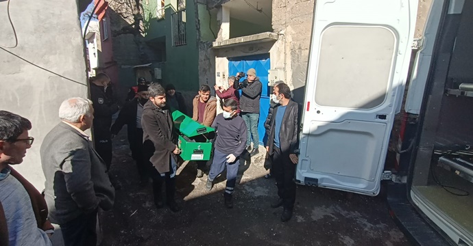 Kahramanmaraş’ta anne oğul zehirlenerek öldü!