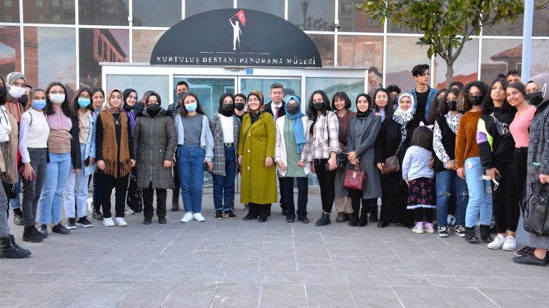 Gençler İçin ‘Şehir Okumaları’ Etkinliği